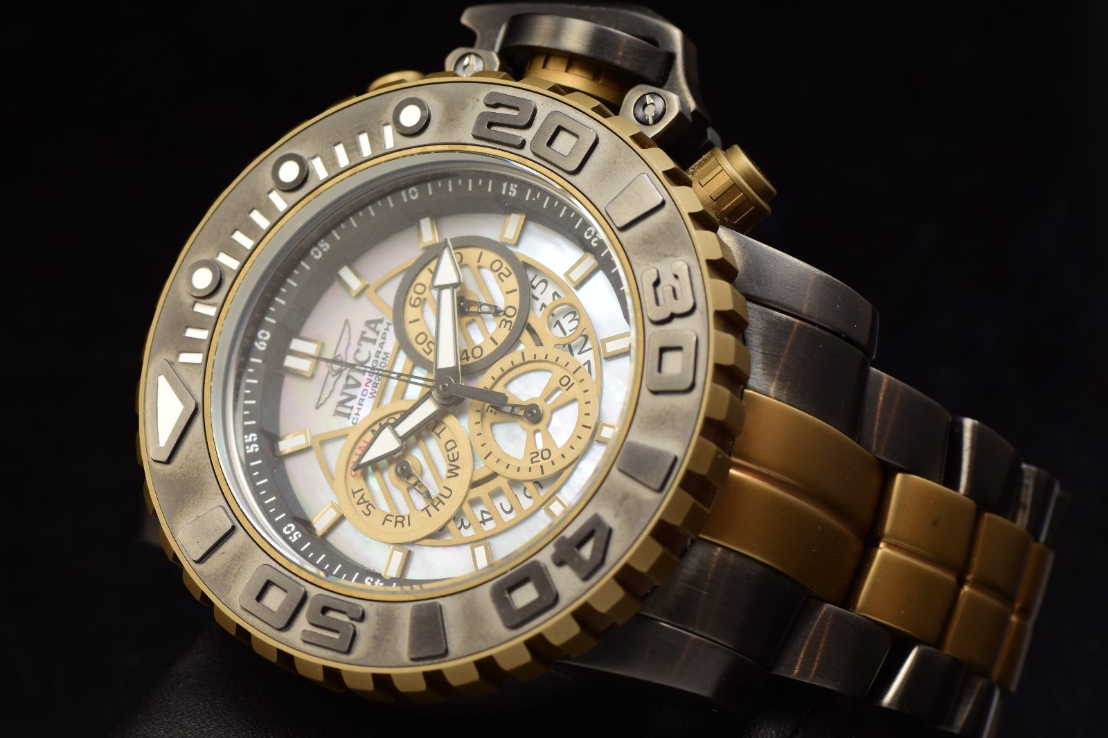 Invicta Artist Bone Collector Ladies Skull Swiss Stainless Steel Watch RARE
