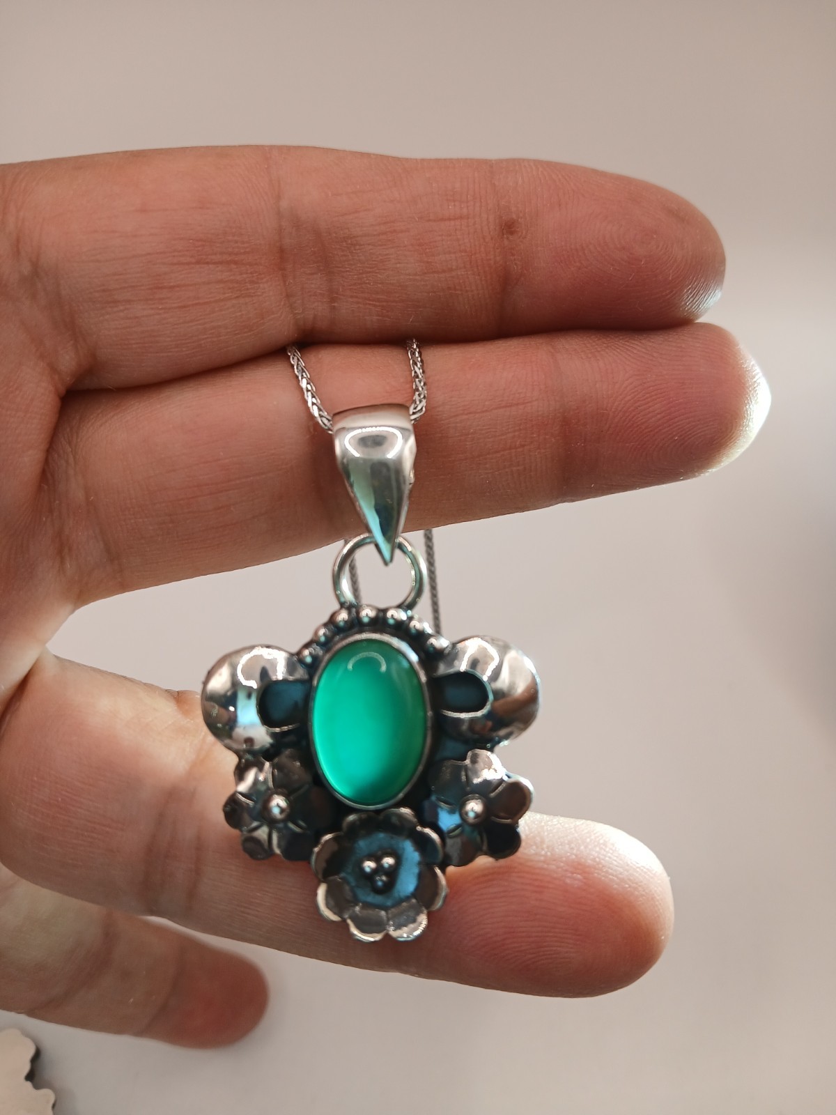Sterling Silver 950 Green Chalcedony Floral Jewelry Set Necklace & Earrings
