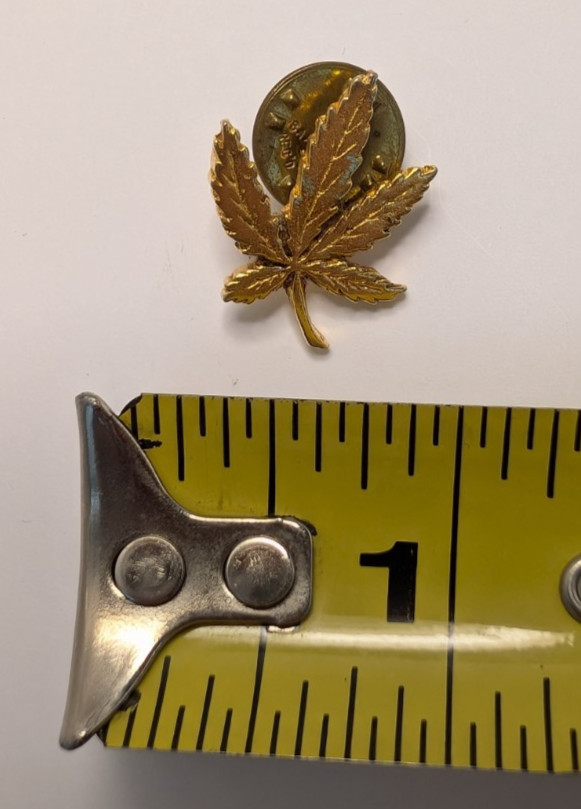 Vintage 1972 Gold-plated Cannabis Leaf Pin – Adam’s Apple/Chicago