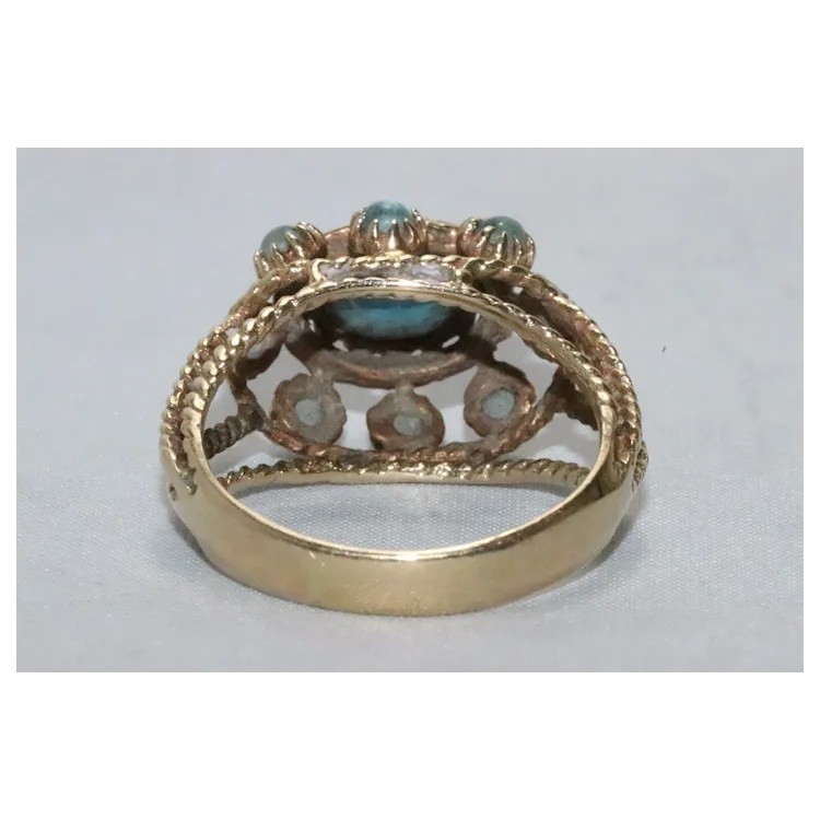 14 KT Yellow Gold Blue Gemstones Ring