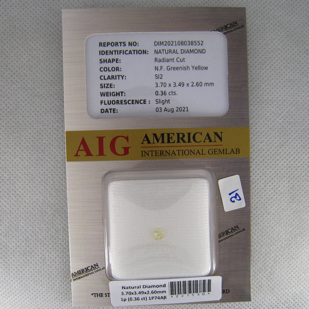 0.36 ct AIG Certified Fancy Greenish Yellow Radiant (4 x 3 mm) Natural Diamond