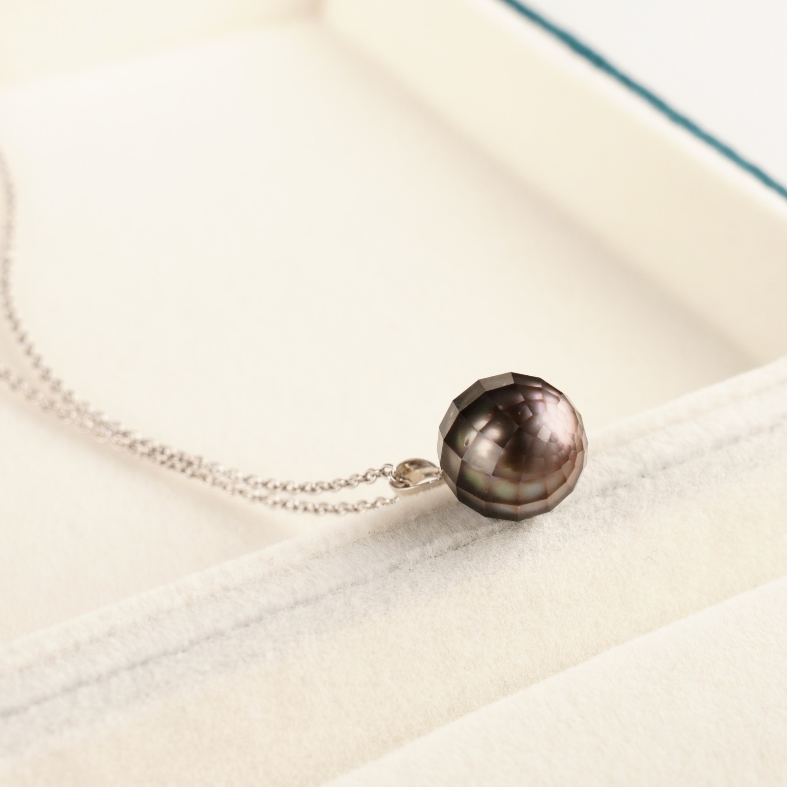 High Luster,Faceted 10.3mm Black Round Tahitian Pearl Pendant,18K White Gold