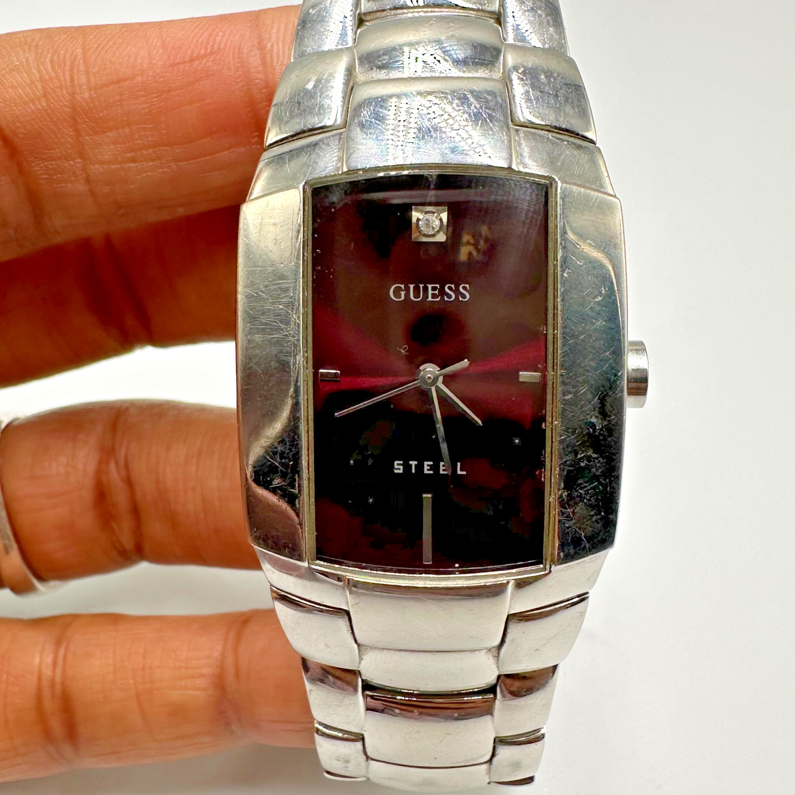 Guess Steel Watch Men Maroon Dial Barrel Case Water Resistant New Battery 7.25″
