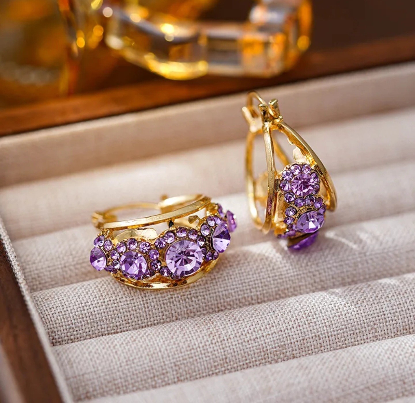 Gold Tone Teardrop Dangle Drop Earrings Leverback Purple Round Rhinestones