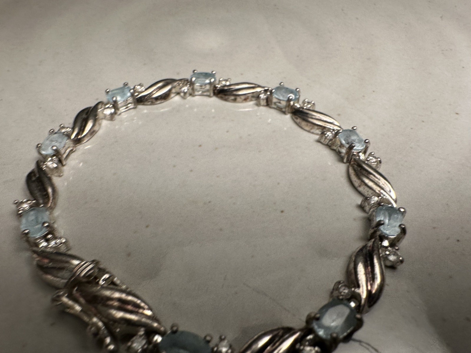 Silver Topaz Tennis Bracelet 8” great condition estate sale find