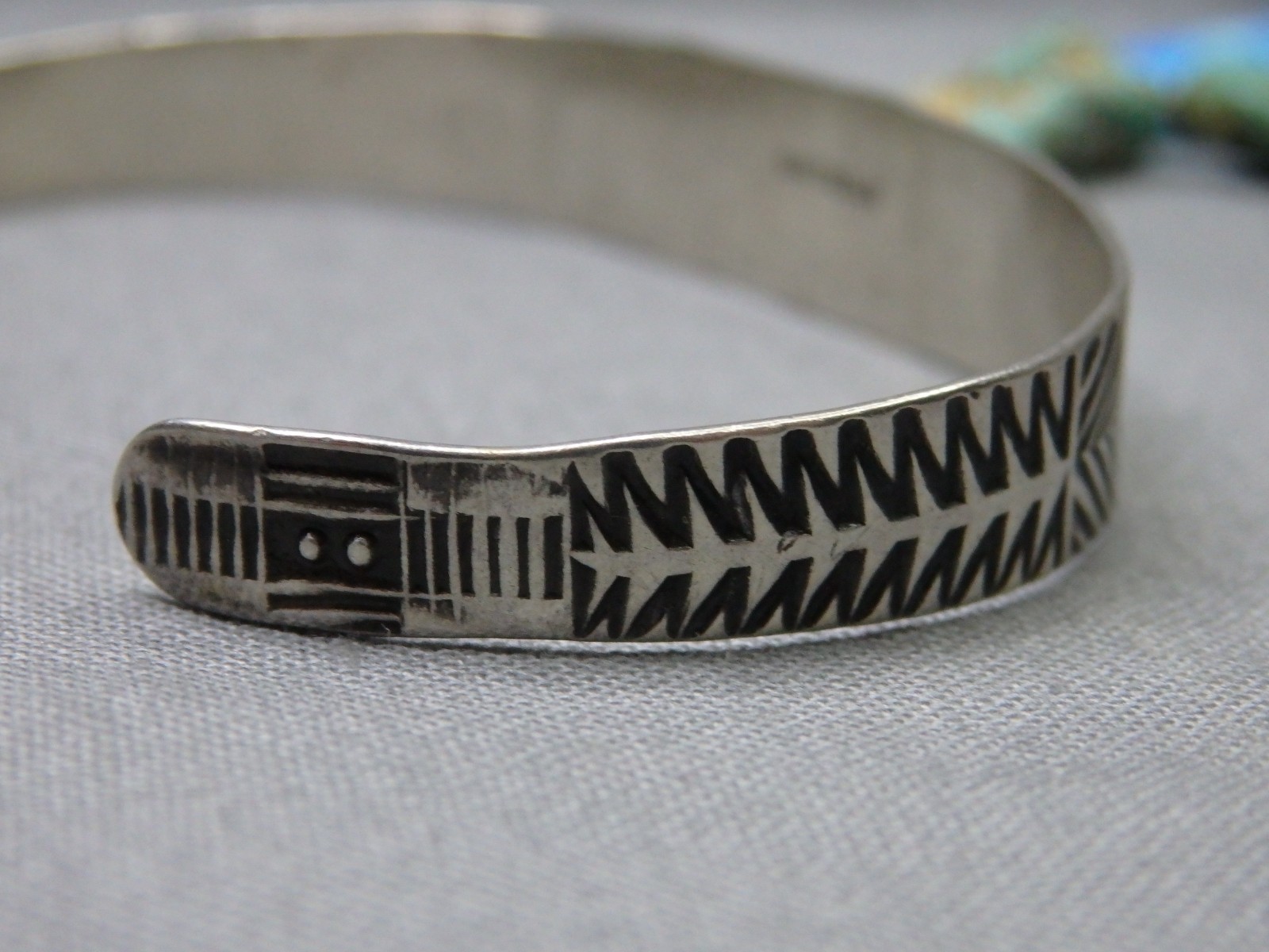 Fred Harvey Era NAVAJO Natural NEVADA TURQUOISE Sterling Silver Cuff Bracelet