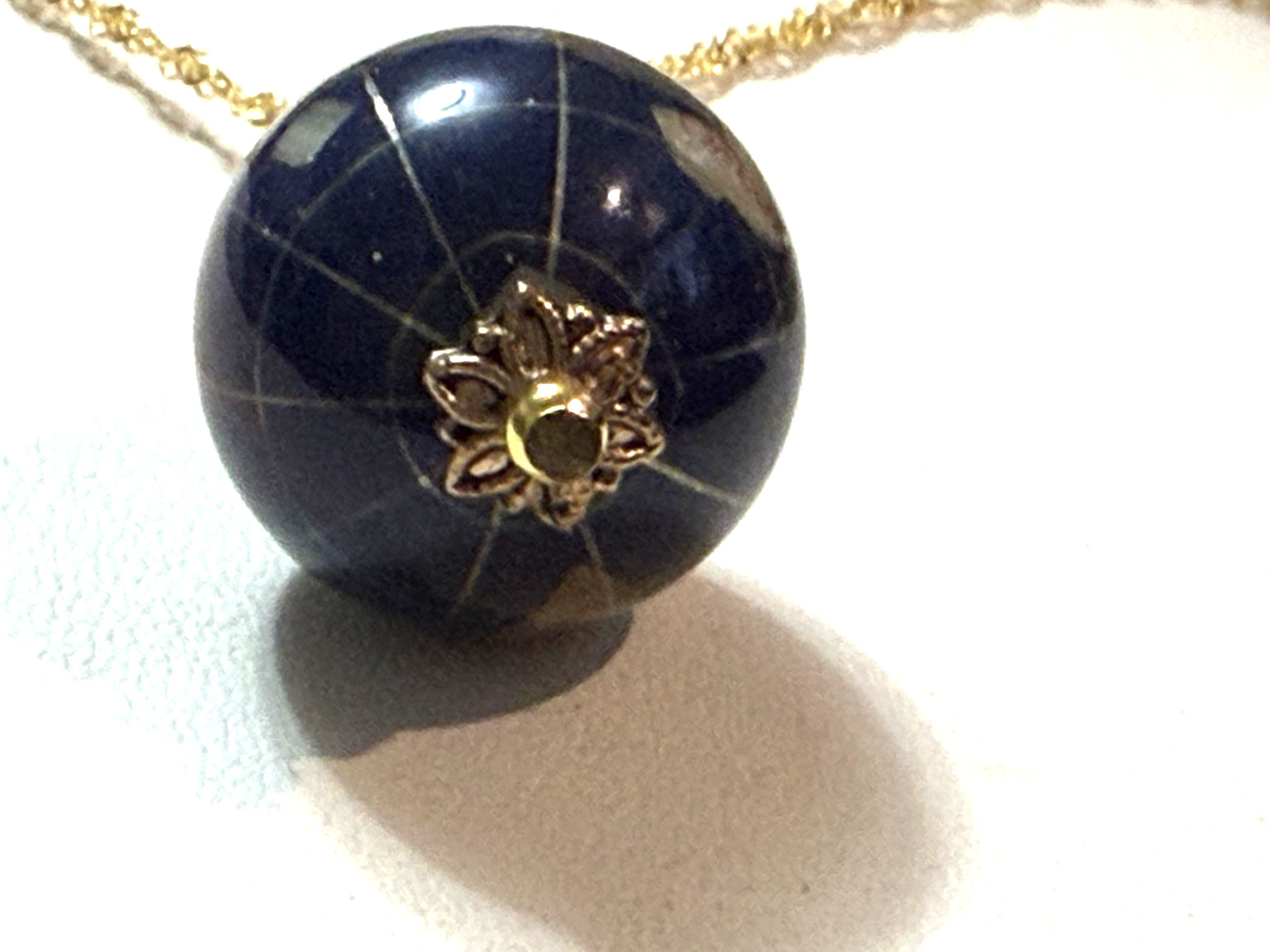 *NEW ITEM-LG. VTG. 20MM LAPIS GEMSTONE INTARSIA WORLD GLOBE NECKLACE. g