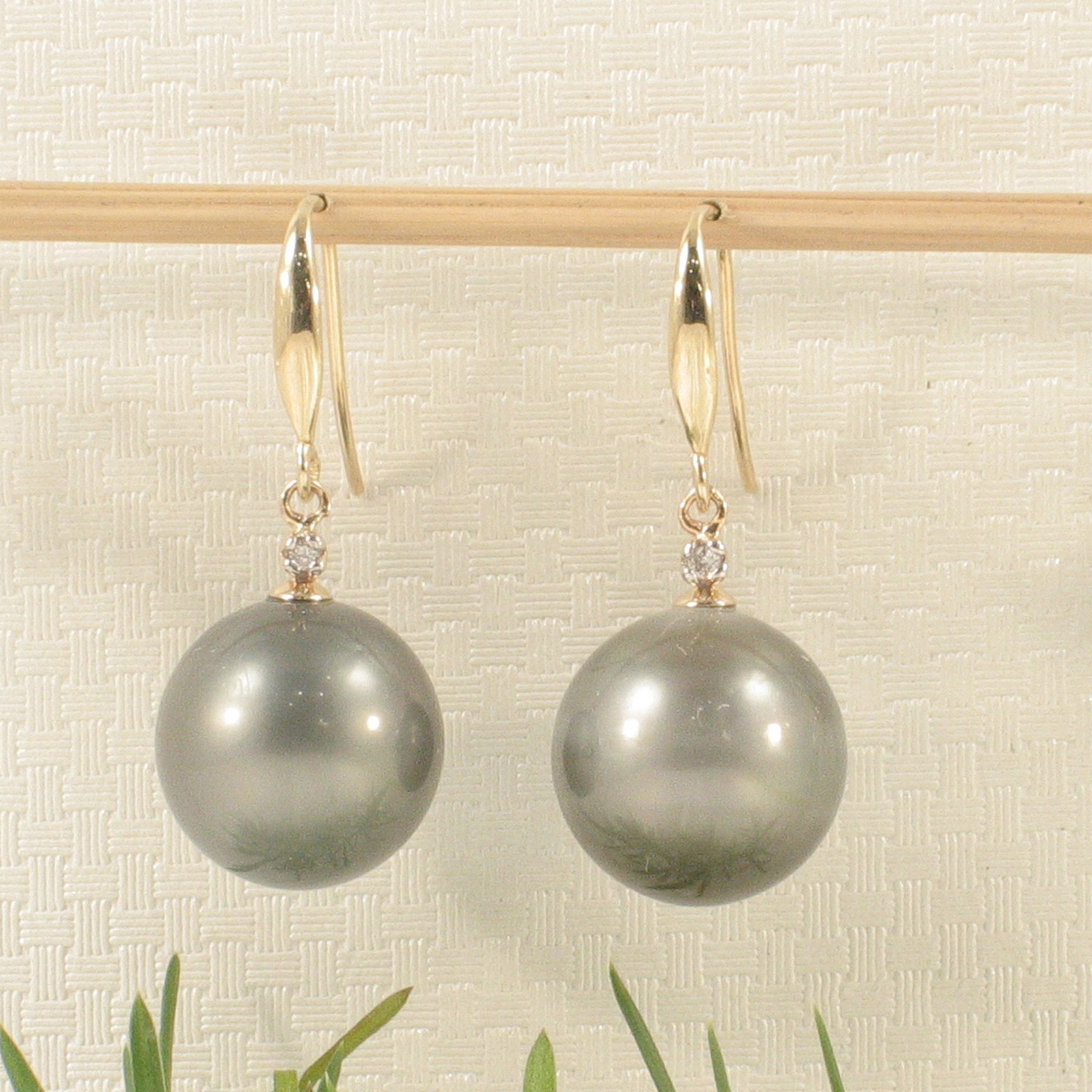 14kt Yellow Solid Gold Diamonds Tahitian Pearl Dangle Hook Earrings TPJ