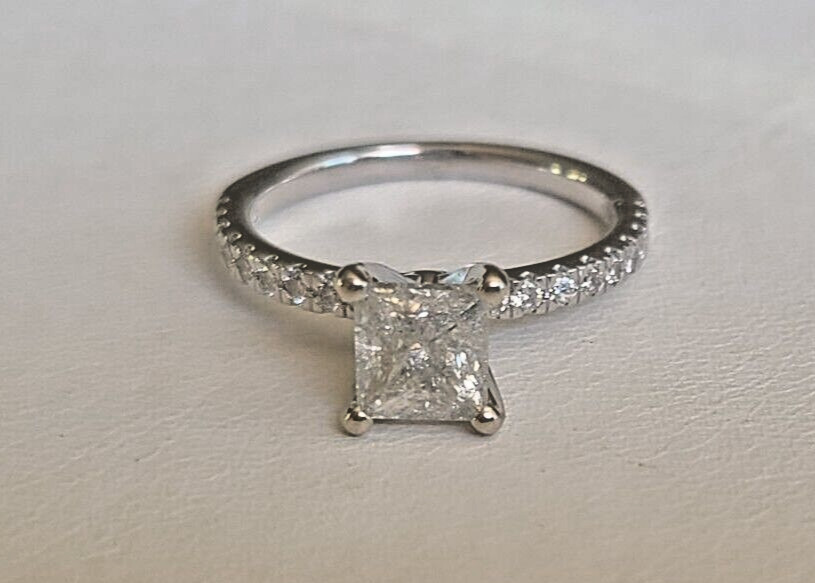 14K White Gold Diamond Ring 2.4 Grams Size 4.75