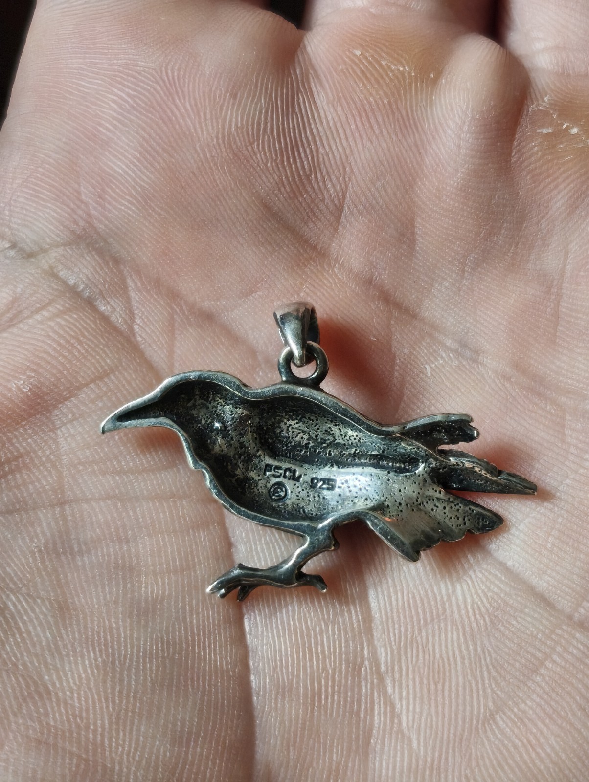 Peter Stone Haunted by the Mythical Raven Sterling Silver Pendant Nice Detail 5g