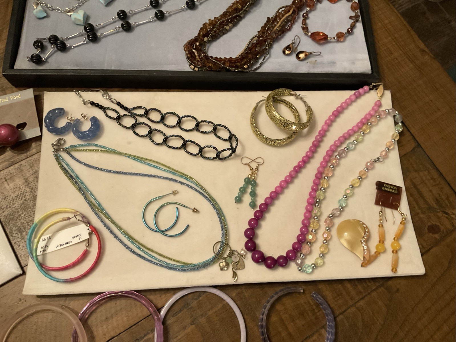 vintage estate jewelry lot. 50 Pieces Lot C