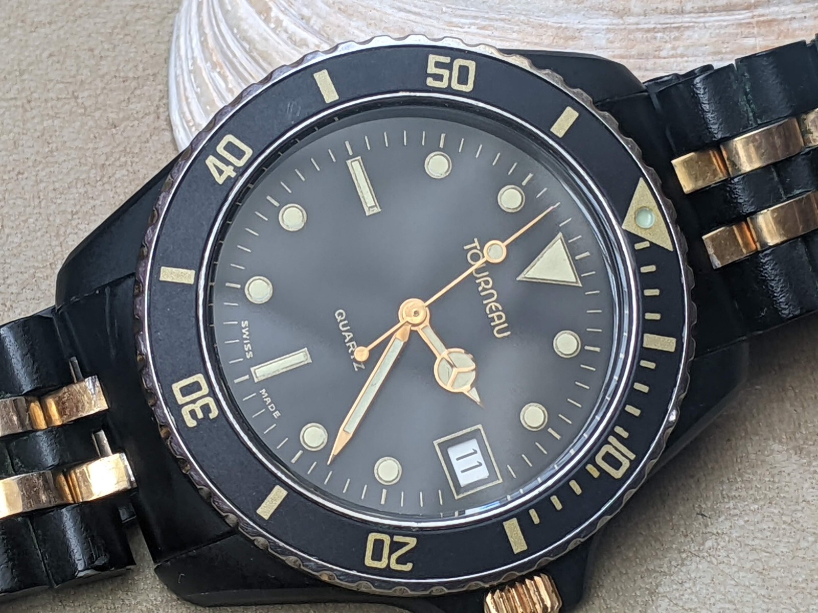 Vintage Tourneau 20 ATM Diver w/PVD Coated Monnin Case,ESA 555.111 Mvmt,Serviced