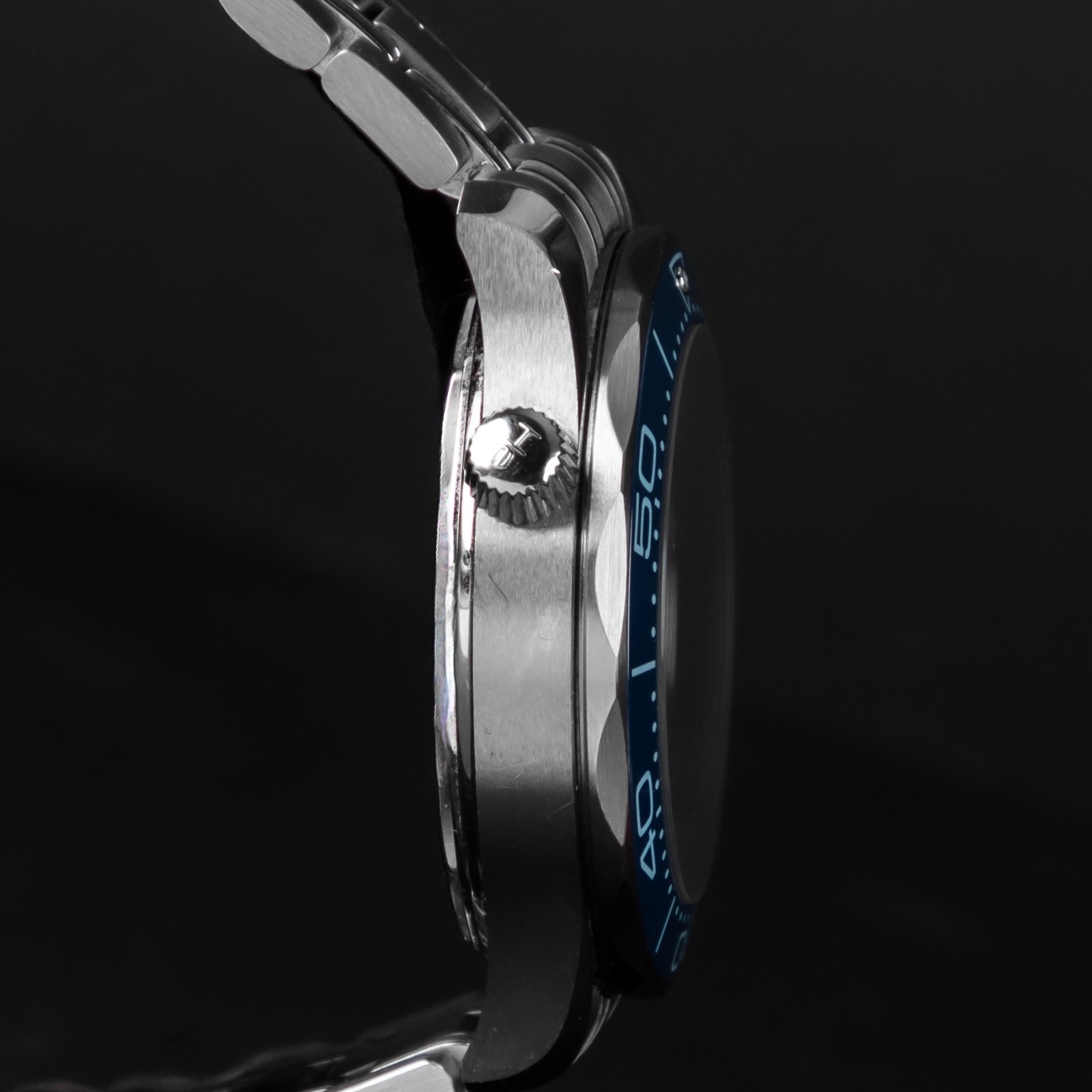 OMEGA Seamaster Diver 300M 210.30.42.20.03.003 Summer Blue