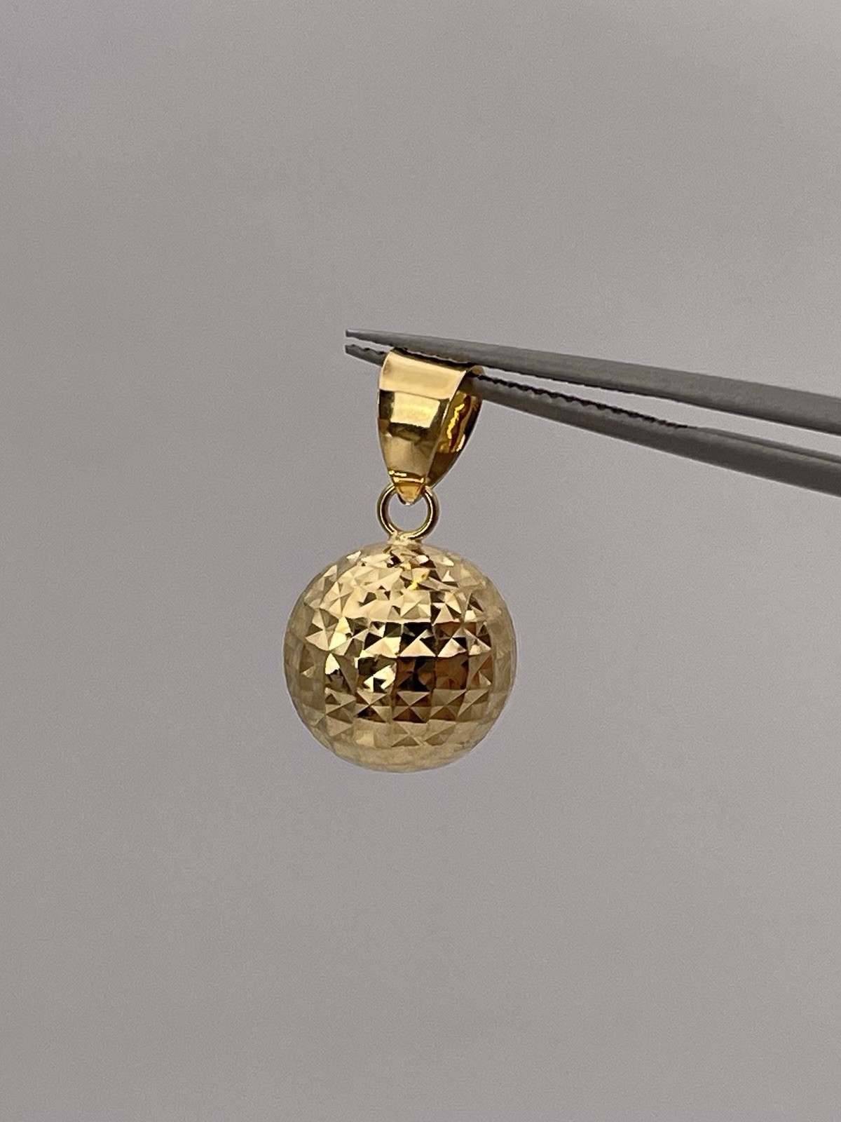 18k Yellow Gold Diamond Cut Disco Ball Pendant charm 1.20g