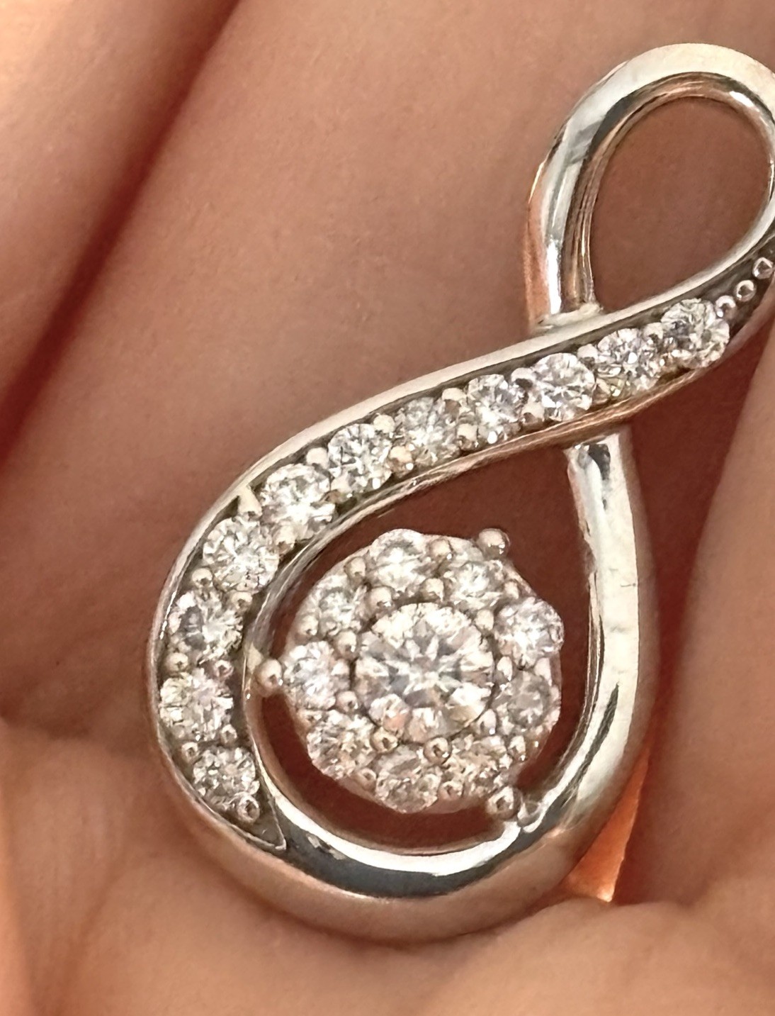 $855 IGI Certified 14K White Gold 1/3 Ct H/I1 Infinity Diamond Necklace Pendant