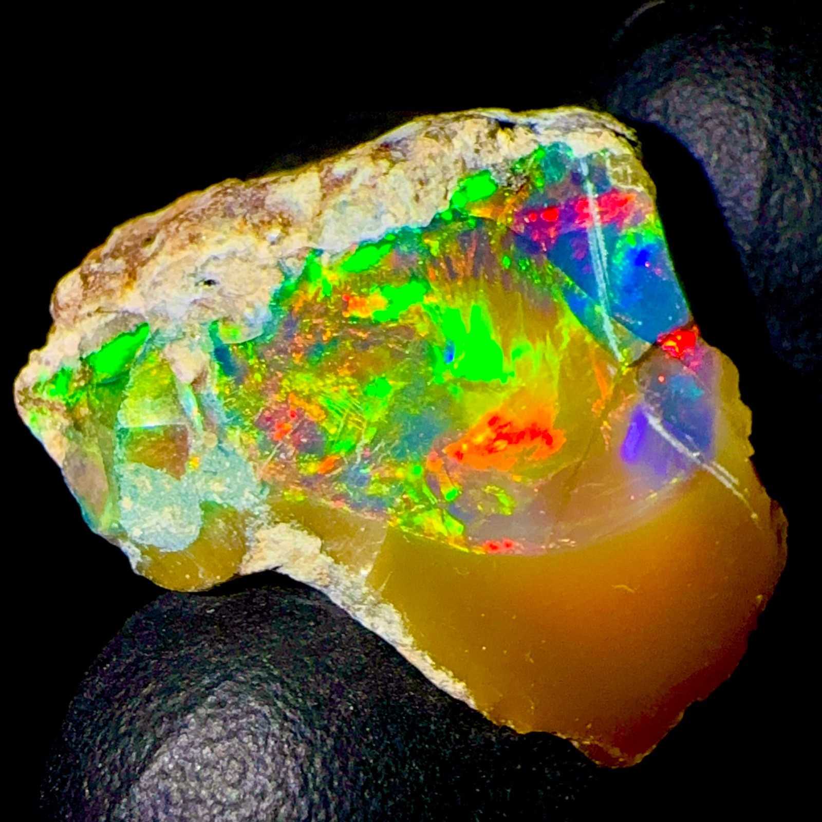 dry opal, Black fire opal rough, Natural Ethiopian opal gemstone 26 Ct 25×18 mm