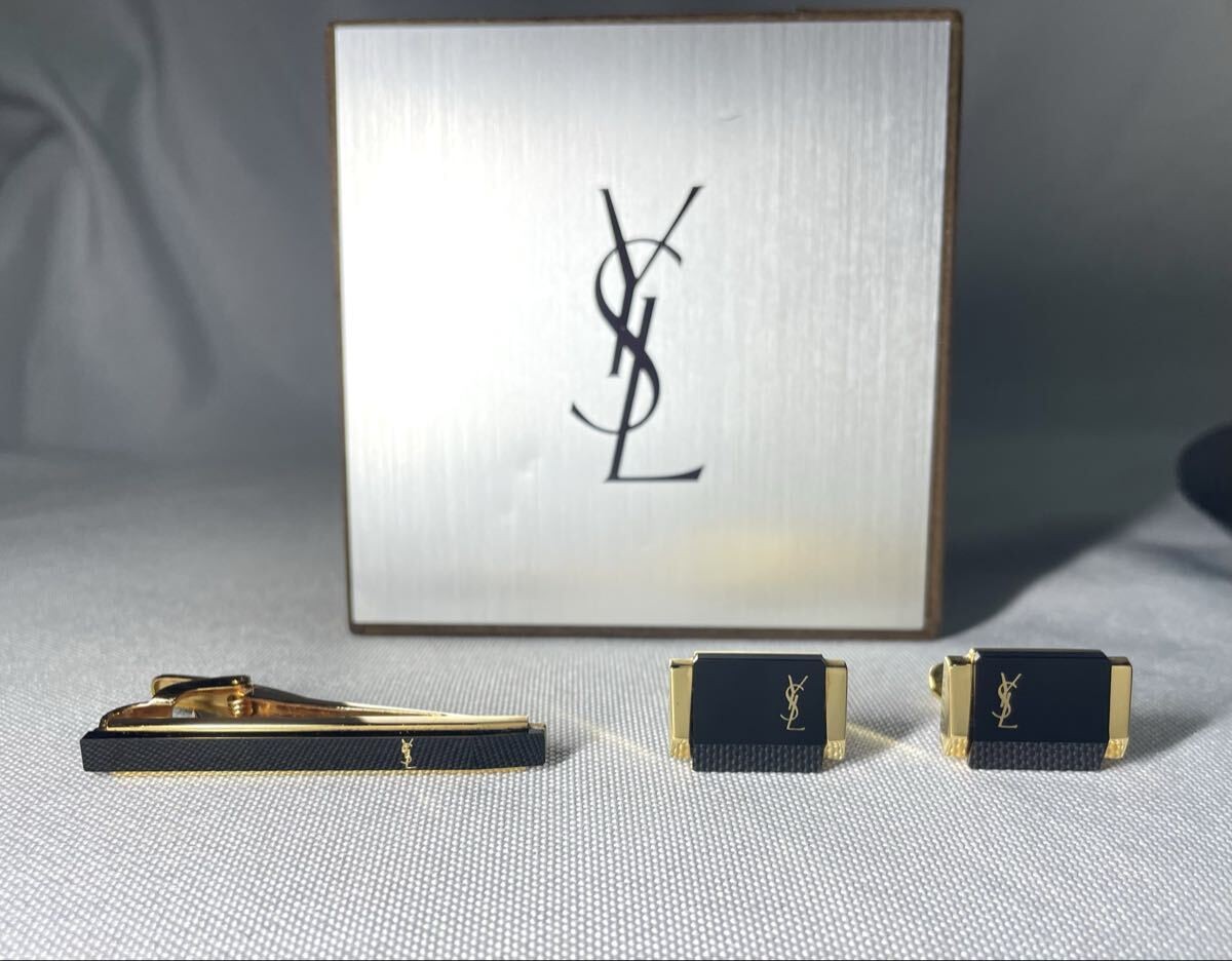 Excellent Condition YVES SAINT LAURENT YSL Logo Black Stone Gold Cufflinks Tie P