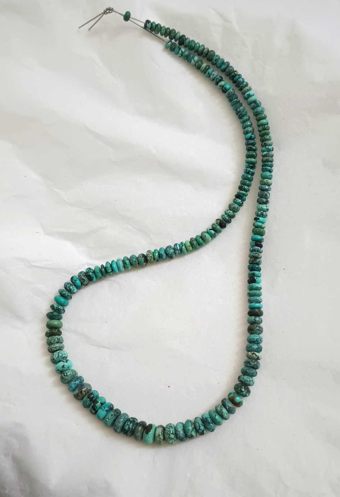 VINTAGE HI-GRADE HUBEI TURQUOISE 3-8MM GRADUATED RONDELLE BEADS – 17.75″ – 1860E