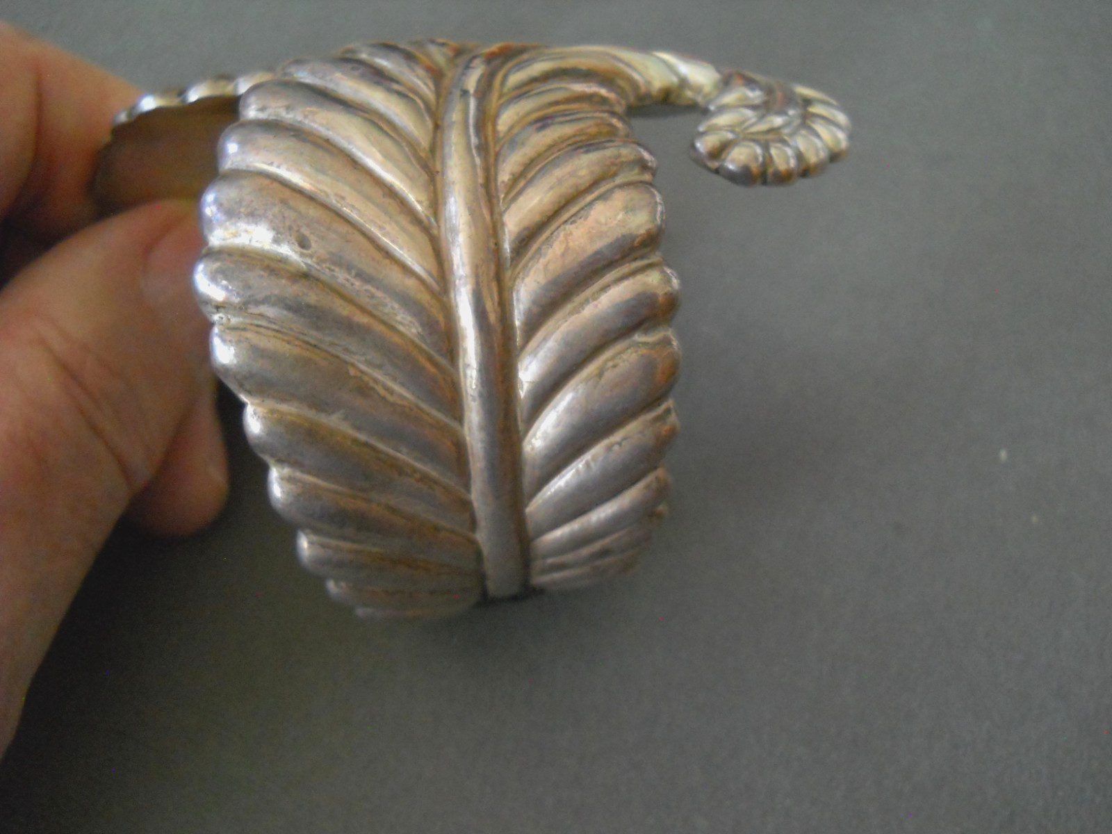 1950s Collectible TAXCO Sterling Silver Hinged Clamper Fern Motif Cuff Bracelet
