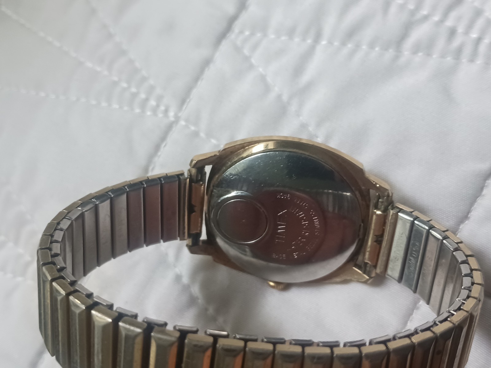 Vintage Mens 1970’s Timex Electric DynaBeat Time Zone Gold Tone Watch Running