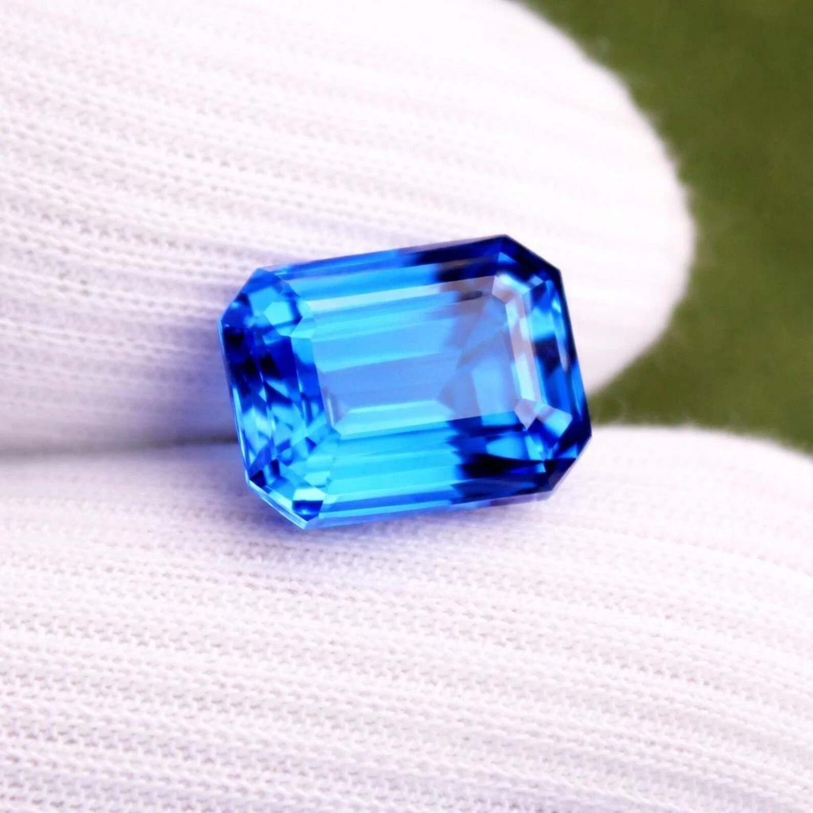 10 Ct+ Natural Blue Sapphire Emerald Cut Certified Flawless Loose Gemstone AAA
