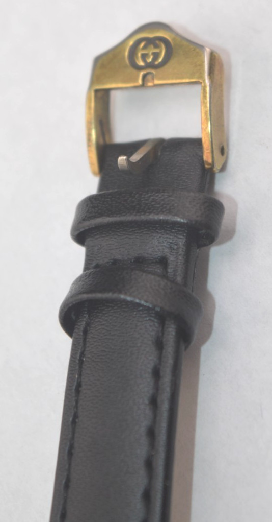 VTG Gucci 4200L Ladies Quartz Gold Plated Watch Runs Great New Band GUARANTEE