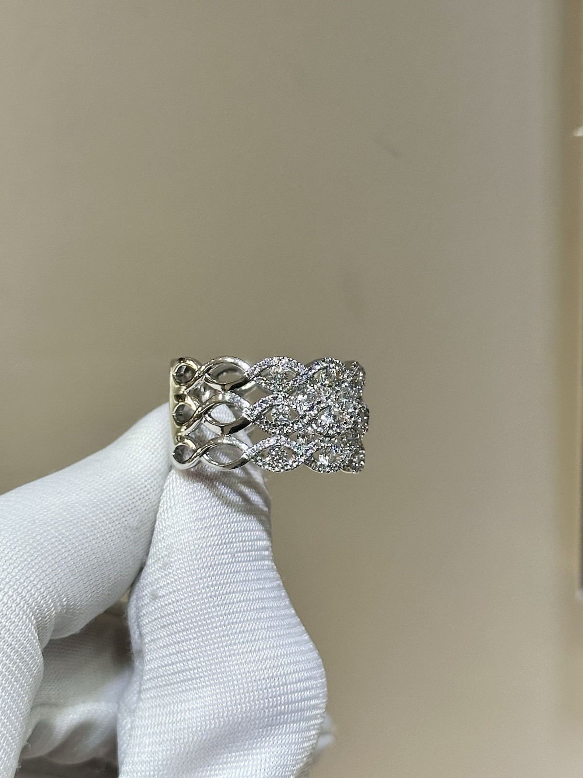Wide Diamond Band Ring 18K White Gold Approx. 1.50 CTW