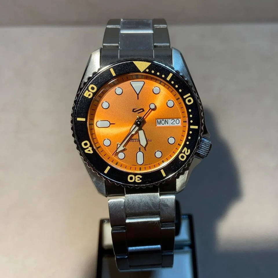 Custom Built – Orange Diver Style NH35 Japanese Automatic Steel Sport Watch