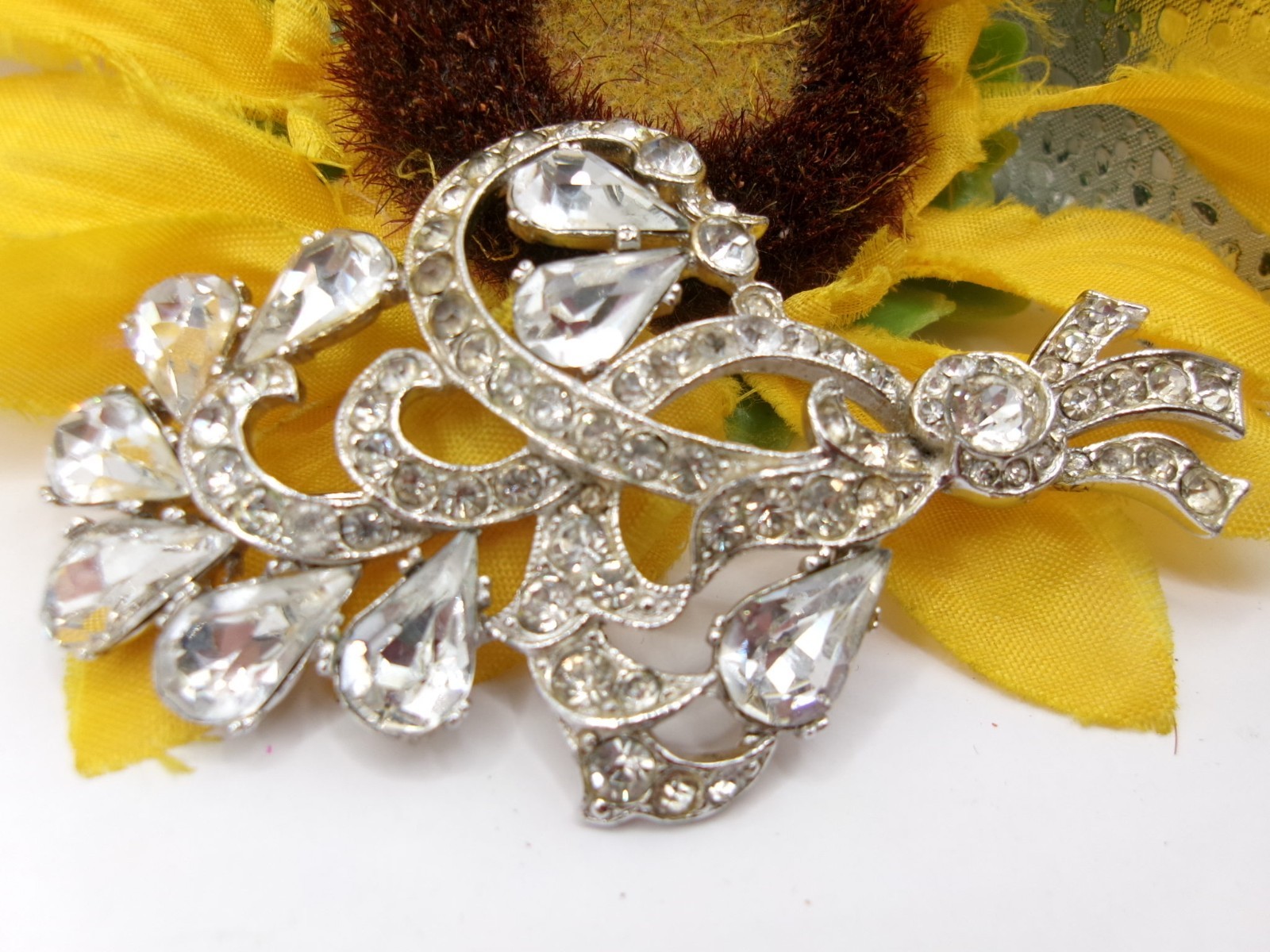 ESTATE VINTAGE JEWELRY~SIGNED BOGOFF FLORAL RHINESTONE BROOCH PIN~3 1/4 in