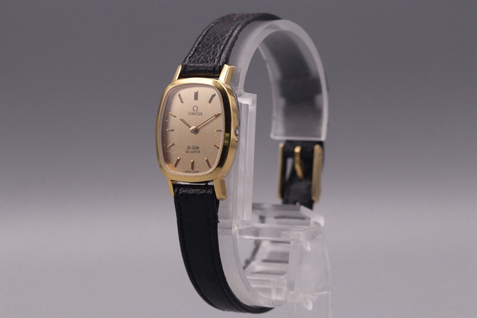 [NEAR MINT w/ Box] OMEGA De Ville White Dial Gold Quartz 19mm Ladies Watch