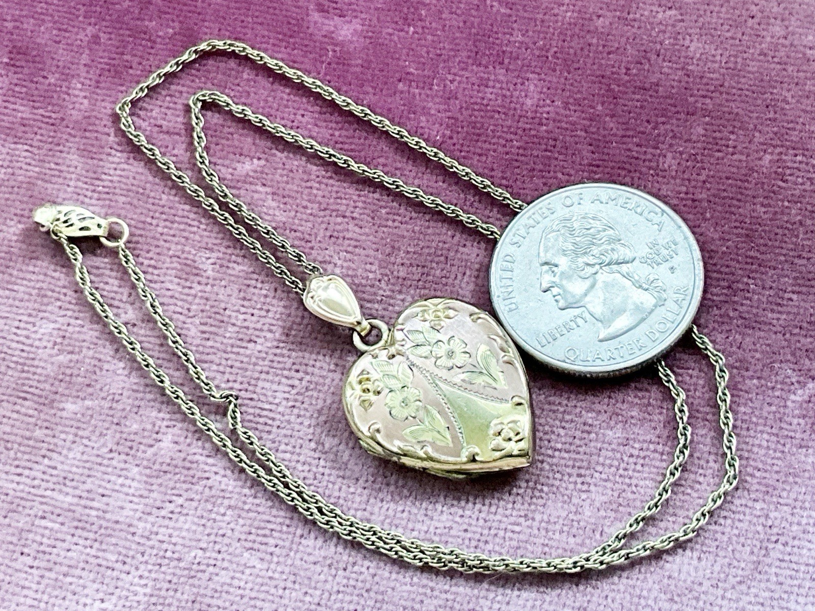 Antique Vtg. Multi Color Gold Filled Heart Locket Pendant Necklace with Flowers