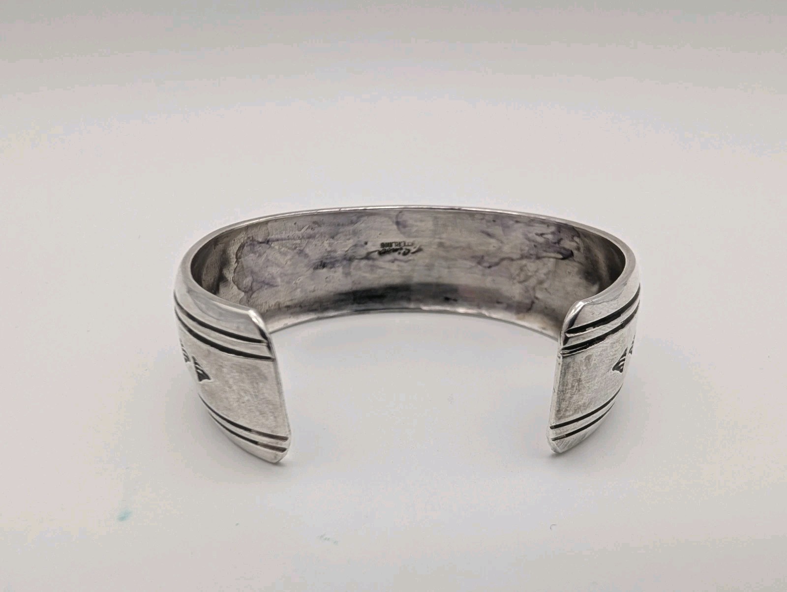 Vintage Navajo Tommy Singer Handmade Sterling Silver Cuff Bracelet Stacker Sz 6½