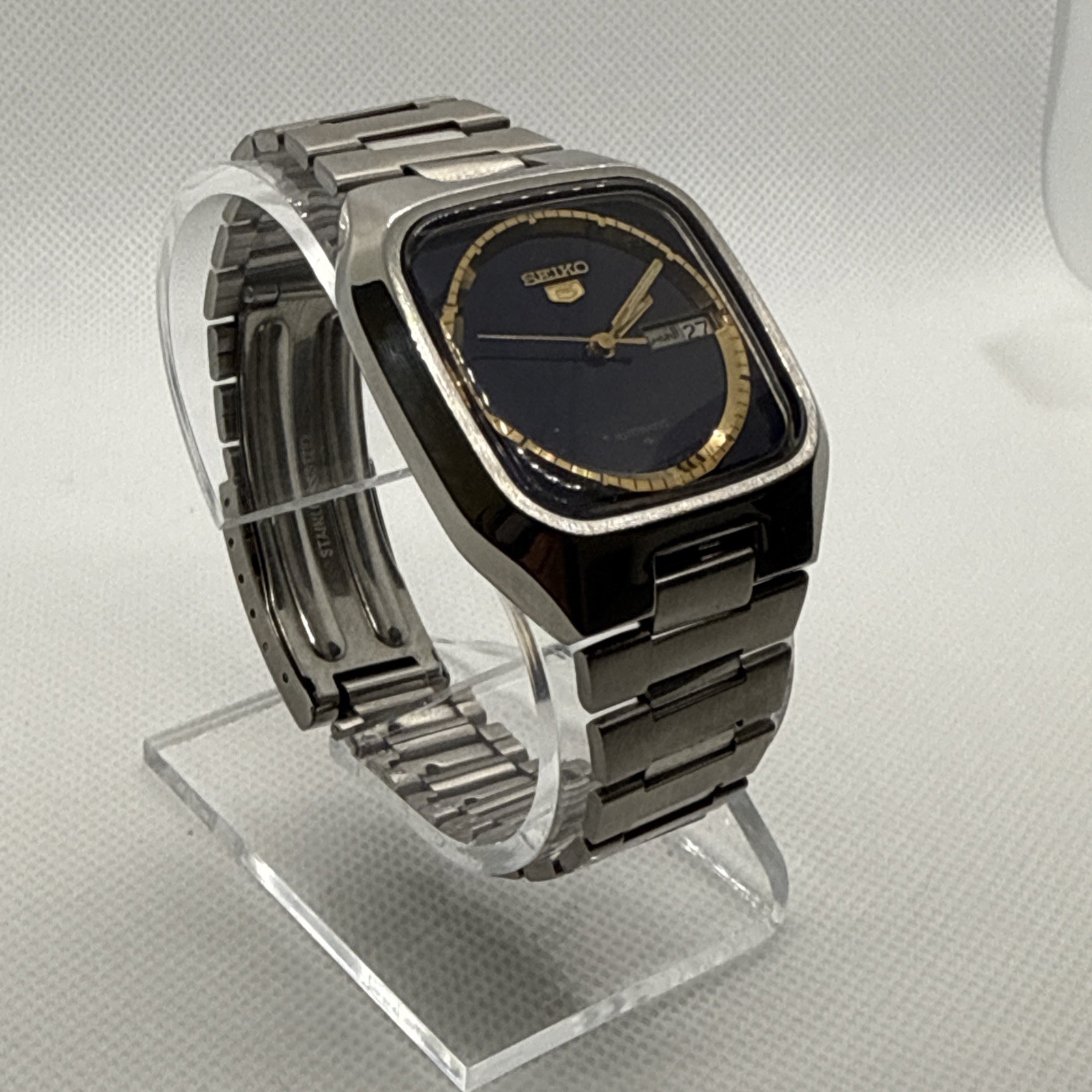 Vintage Seiko 5 7009-5820 Automatic Blue Dial TV Square Day Date Men’s Watch