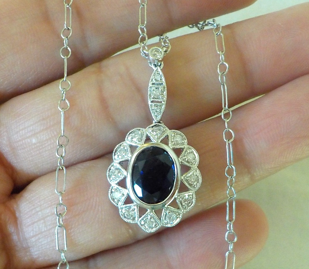 Dazzling 14K White Gold Iolite Diamond Necklace – 4.63 gms, 18 in, 1.60 ctw