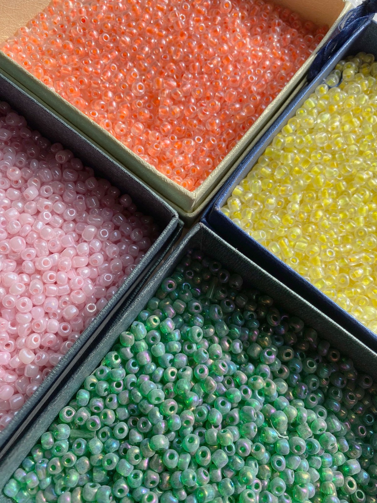 Huge Lot Seed Beads Mix Color 6/0 Mix Green Purple Pink Blue White 3 lb DIY