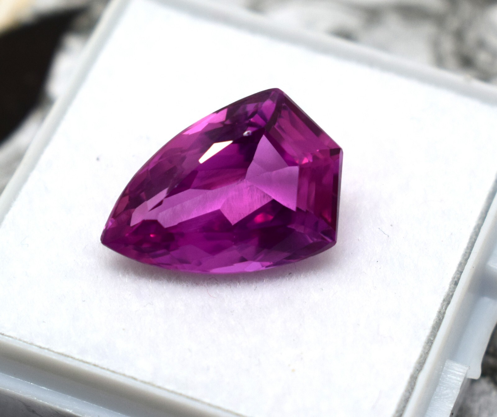 7.30 CT Long Kite Cut Vivid Pink Spinel Excellent Cut Certified Loose Gemstone
