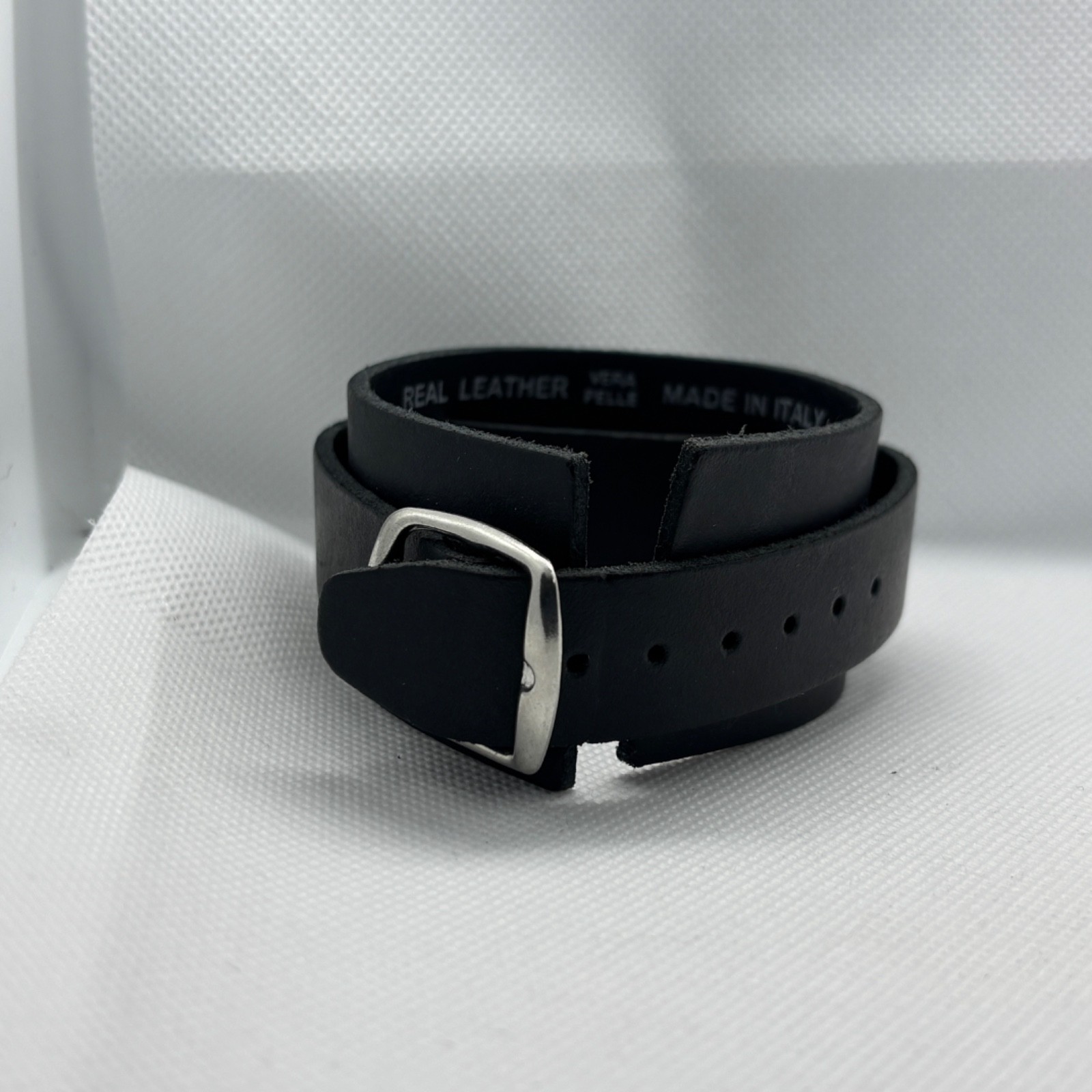 Rock Band AC DC Metal Logo Black Leather Bracelet