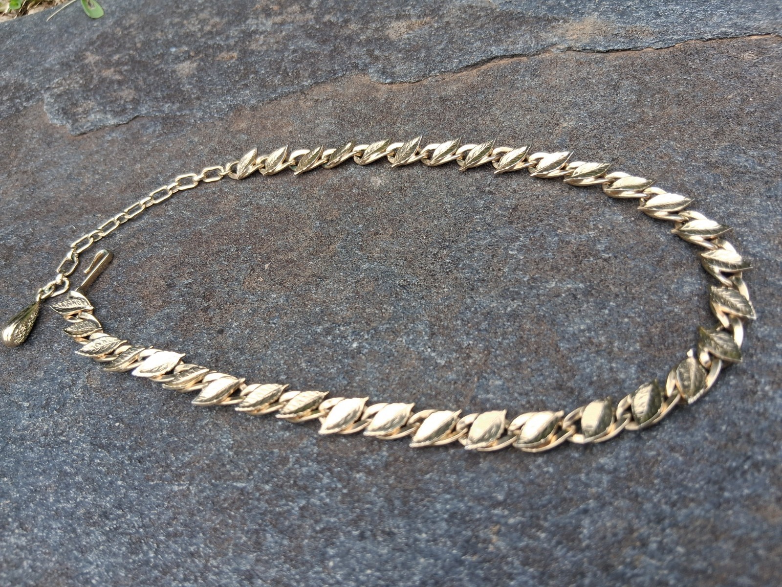 Vintage Coro Signed Gold Tone Leaf Link Choker Necklace Mid Century 1950s