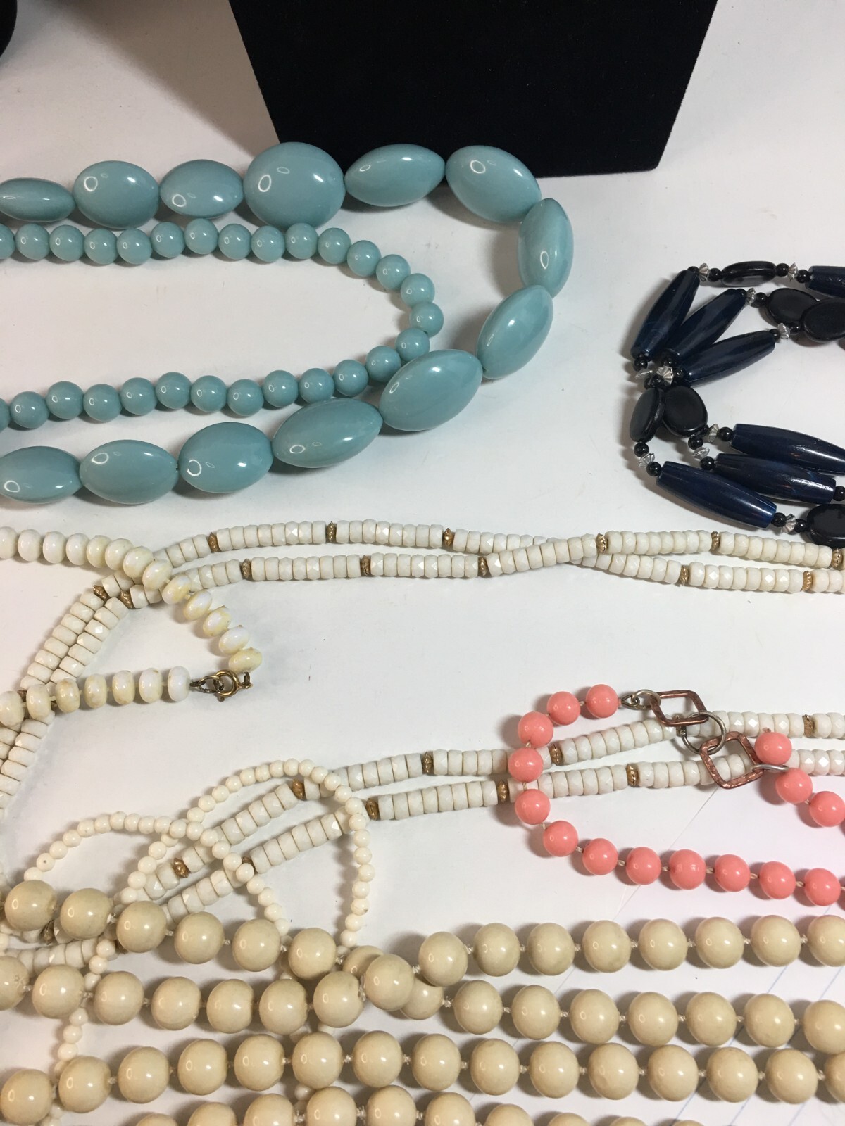 Costume Jewelry Necklace Lot 7 Pieces White Ivory Light Teal Blue Black Coral