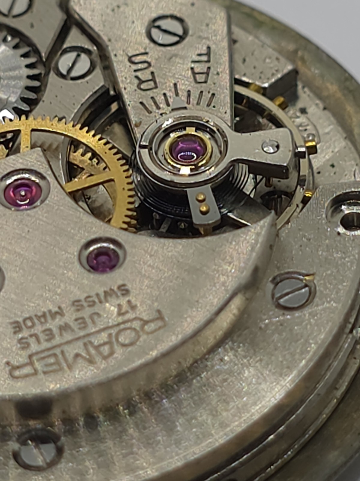 Vintage Roamer Watch Movement Cal. MST 372 Good Balance Main Spring Stem Crown