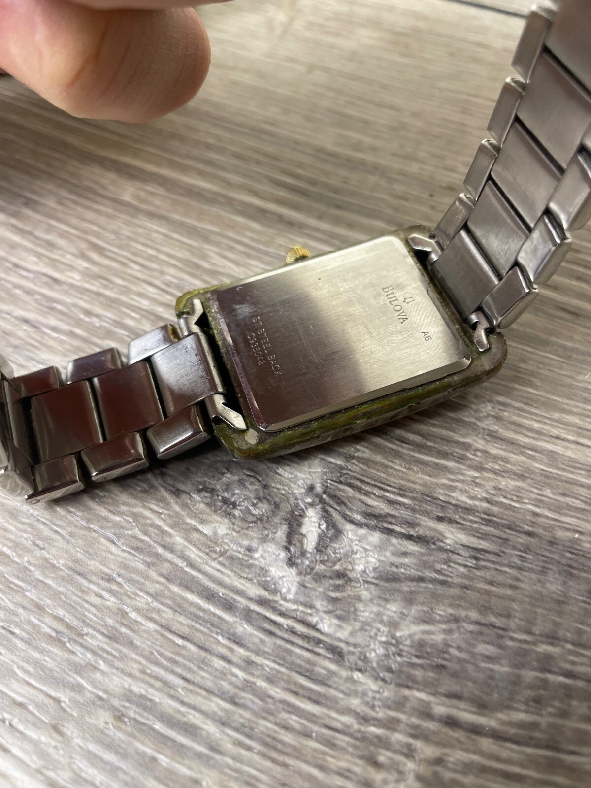 Caravelle By Bulova A6 Two Tone Men’s Watch C935042 New Battery