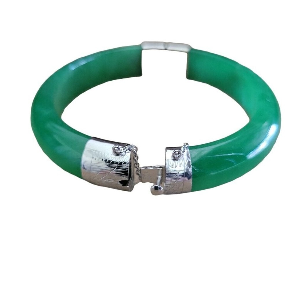 Macy’s Bridge Cultured Pearl Bangle 3″ Women’s Jade Color NWT $450