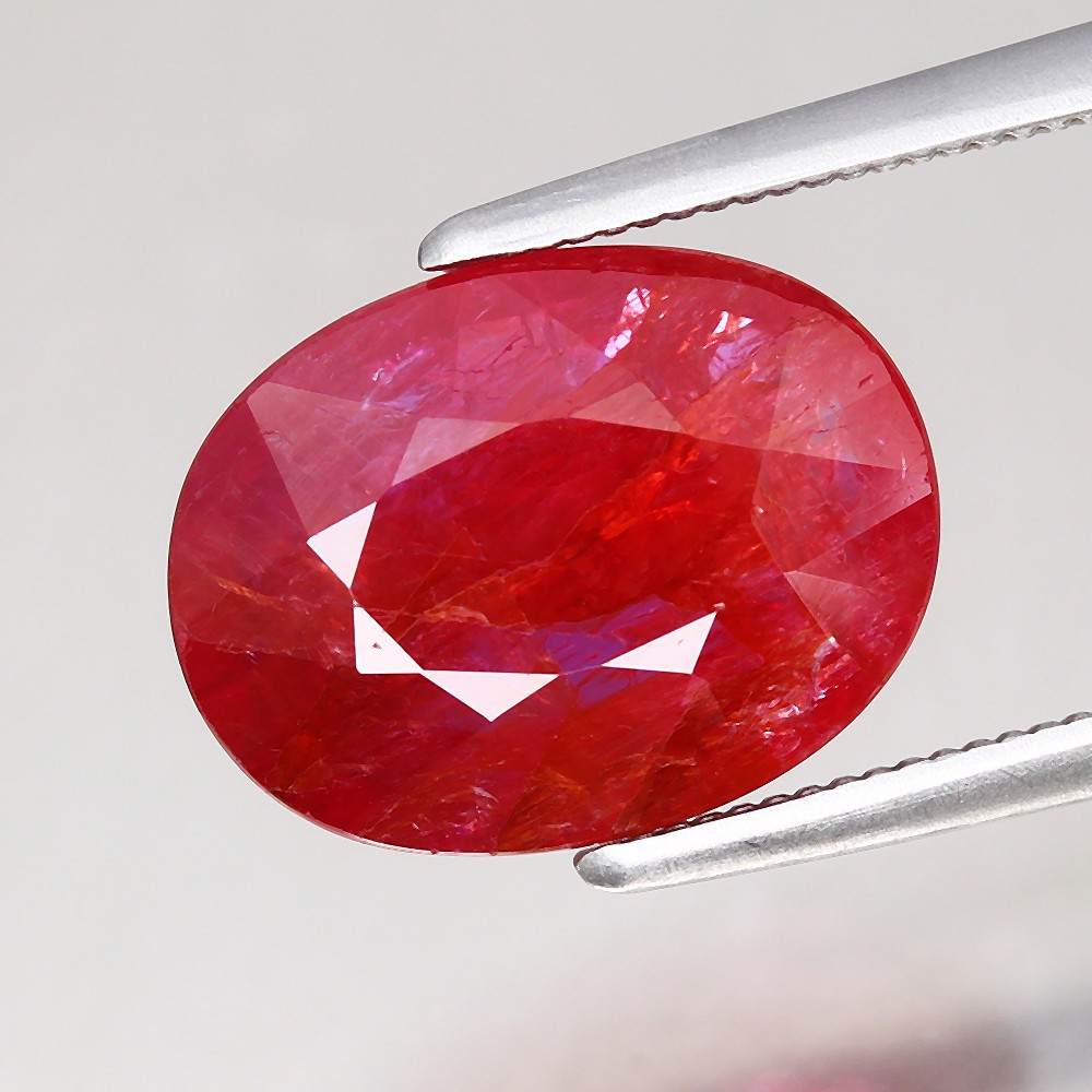 3.92ct Oval 11.2×8.5mm Natural Unheated Reddish Purple Ruby – Mozambique, Africa