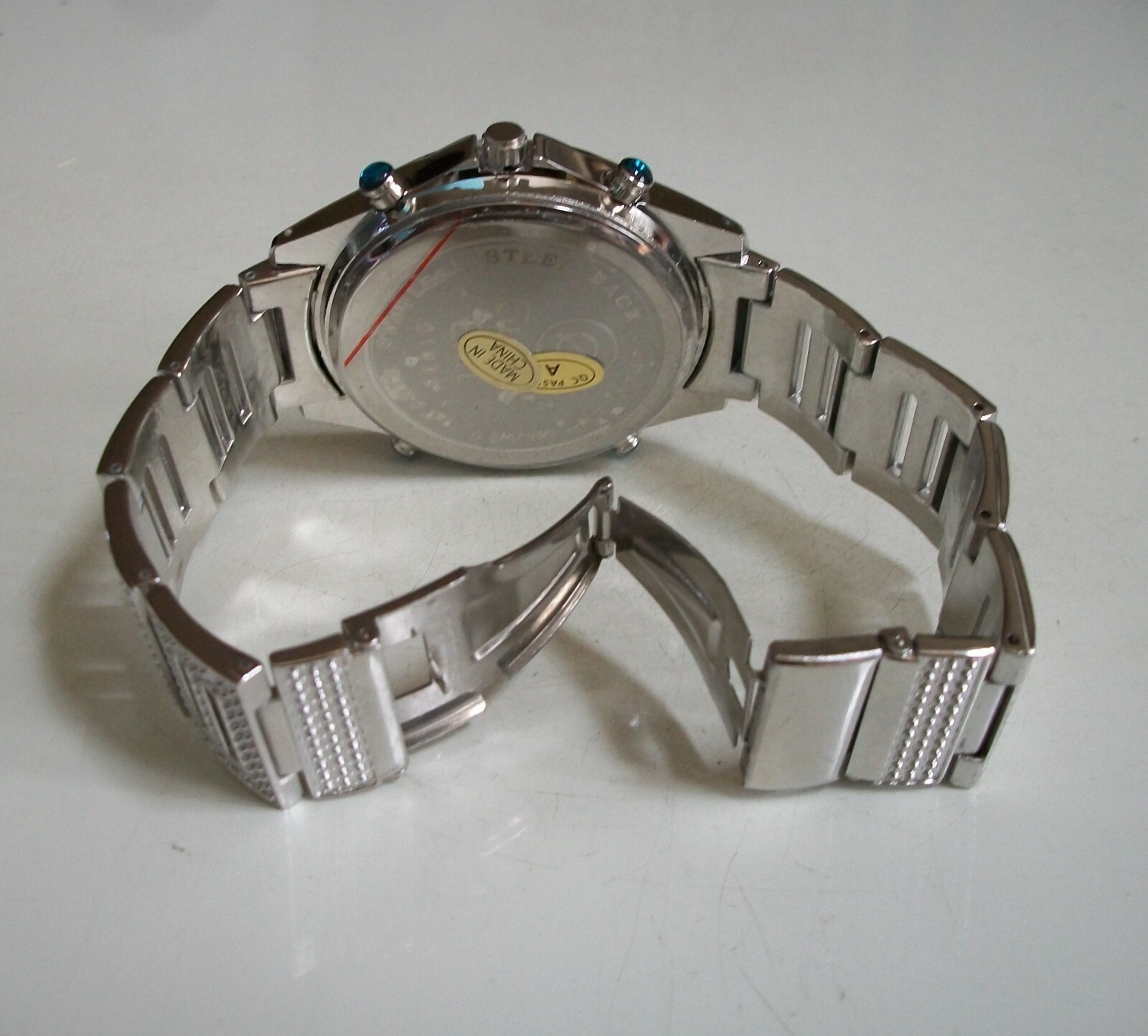 Men’s Bling Silver Finish World Map Dial Dressy Casual Fashion Wrist watch