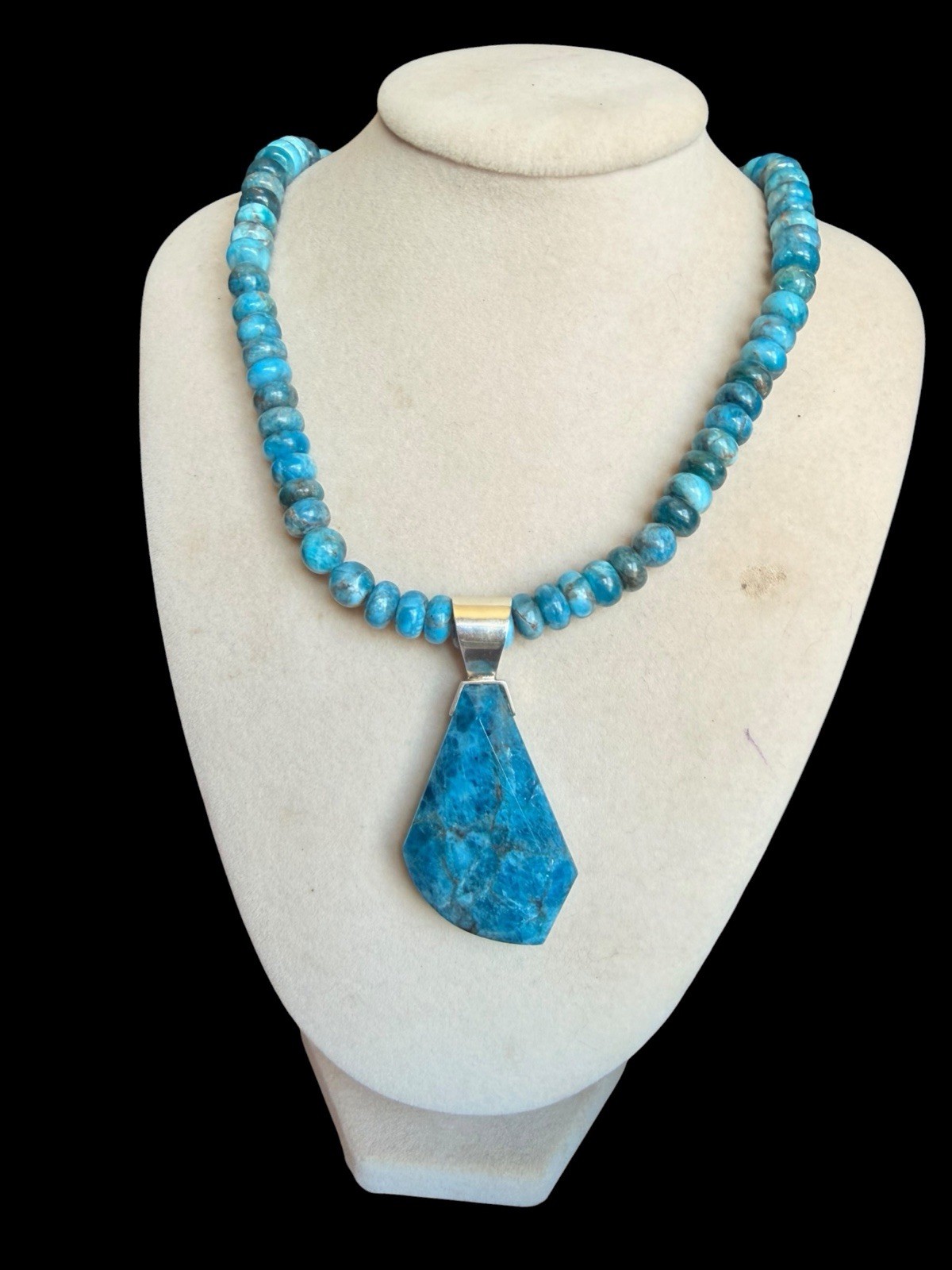 Signed Jay King DTR Sterling Silver Blue Apatite Pendant Beaded Necklace