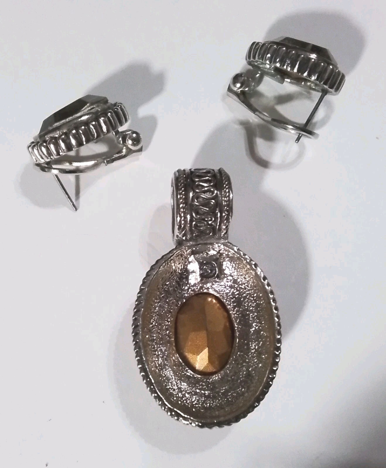 NEW Peridot Pendant Pierced Earrings Set Earrings VERY STYLISH & CLASSY