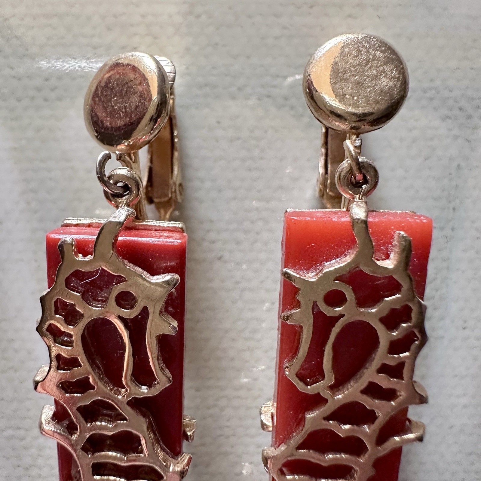 Rare Signed Boucher Seahorse Clip Earrings Red Glass Gold Tone Nautical VTG