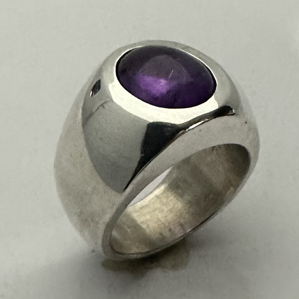MJG STERLING SILVER RING. HEAVY. 12 x 10mm OVAL Natural AMETHYST CAB. SZ 9.5