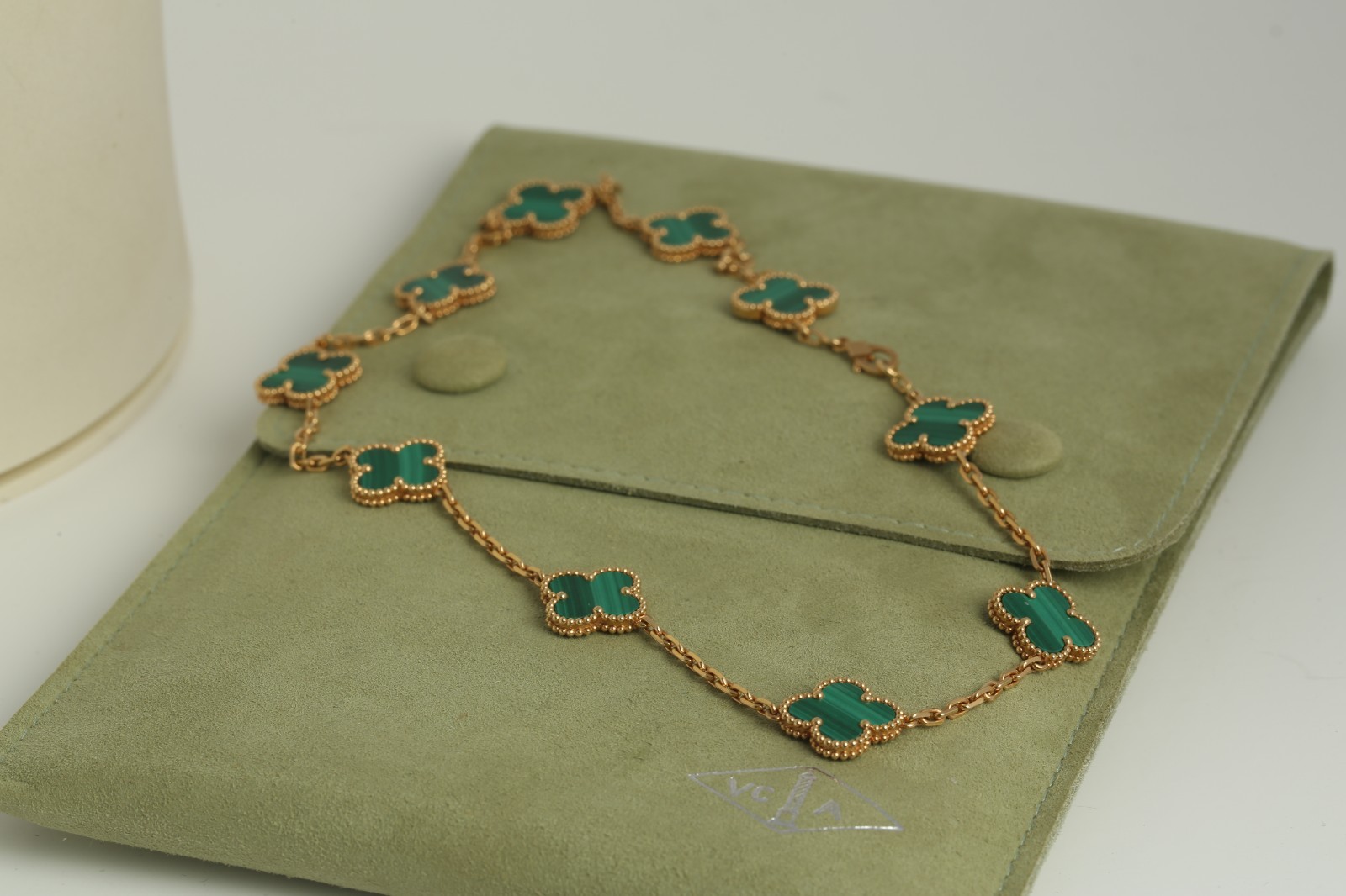 Van Cleef Arpels Malachite 10 Motif Vintage Alhambra 18k Gold Necklace 17″ POUCH