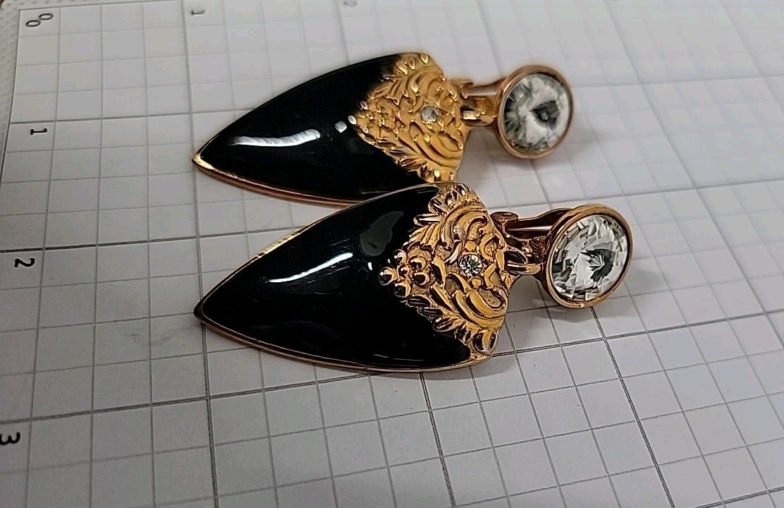 Bijoux Designs NY Signed Black Enamel Rivoli Rhinestones Dangle Clip-on Earrings